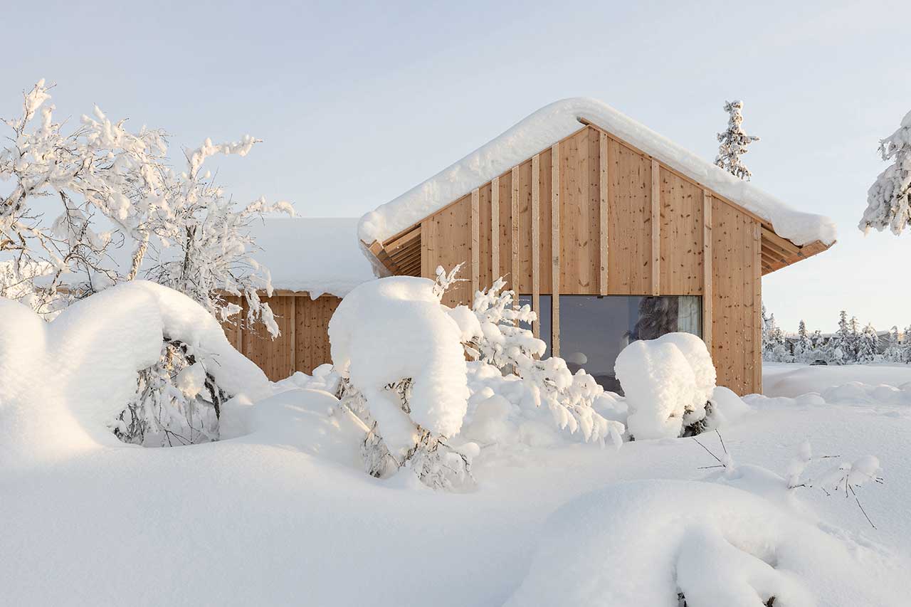 Narrow Kvitfjell Cabin On Top Of The Mountains