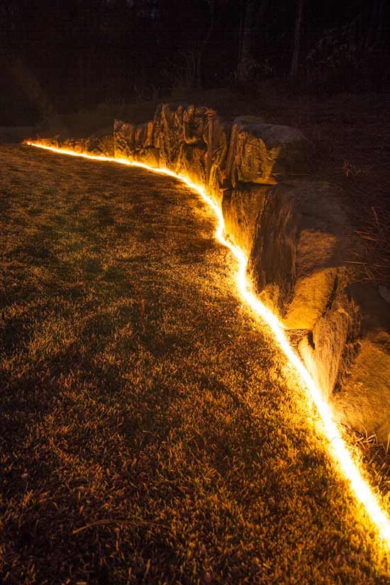 Light edging brings a modern feel and a cool look to your garden making it mysterious and beautiful at night.