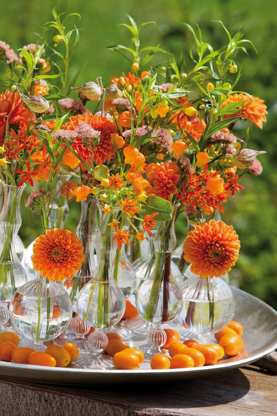 A cool summer floating arrangement.