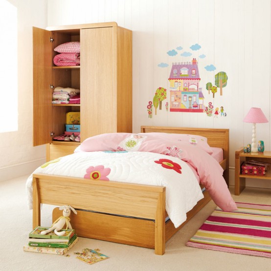 Cool Wall Stickers to Complete Kids Room Decor