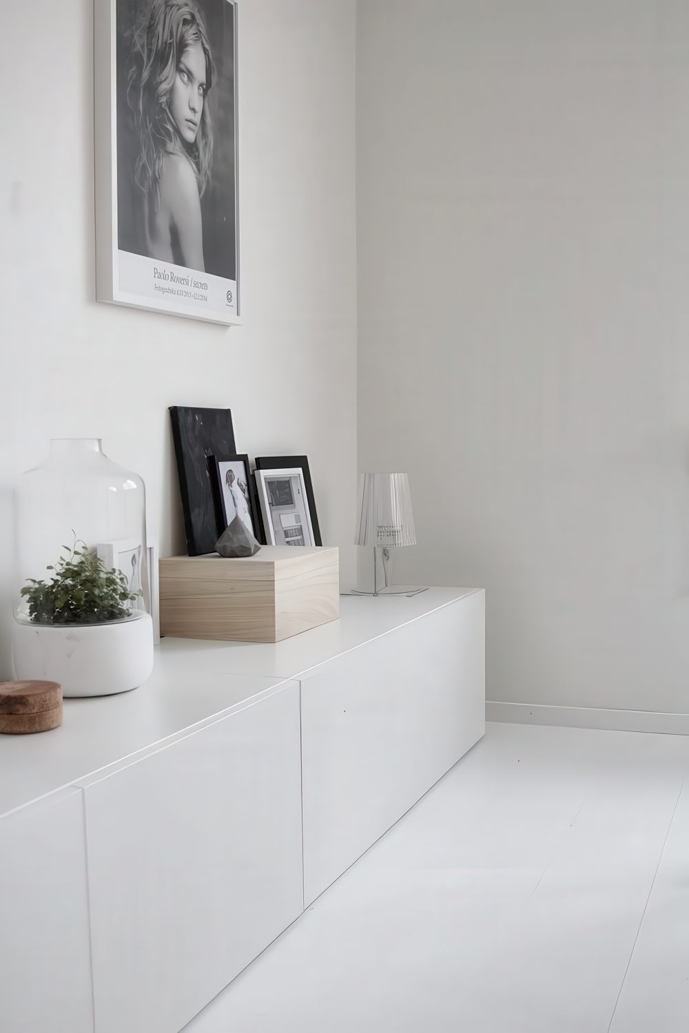 Simple IKEA Besta on floor use.
